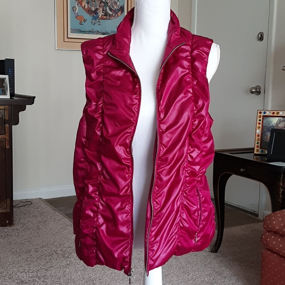 Chico's Zenergy raspberry vest 